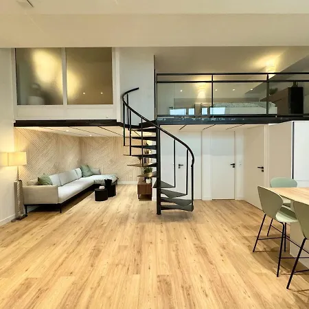 Beautiful Modern Loft In