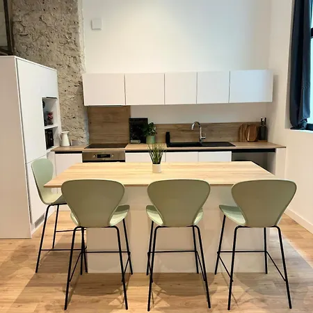 Апартаменти Beautiful Modern Loft In *